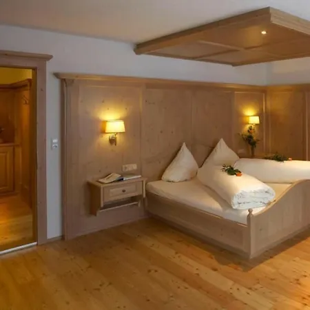 Alpenhotel Ernberg Ξενοδοχείο Reutte