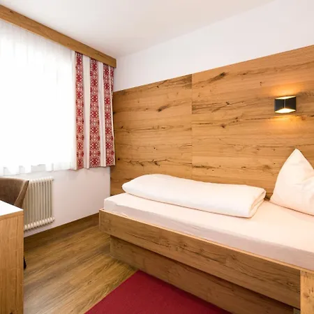Hotel Alpenhotel Ernberg 3*