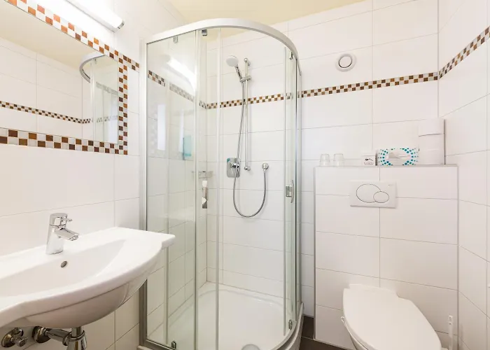 アルペンホテル エルンベルグ 3* ロイテ