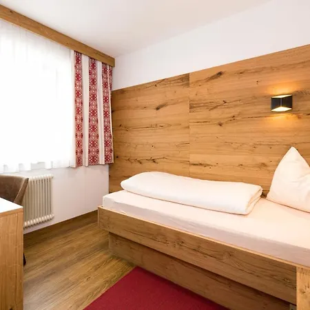 Alpenhotel Ernberg Отель