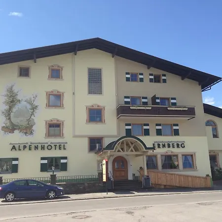 Отель Alpenhotel Ernberg Ройте