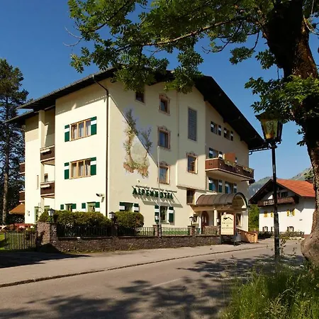 Alpenhotel Ernberg Ройте