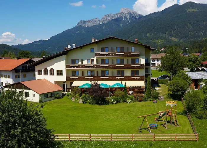 Alpenhotel Ernberg 3*